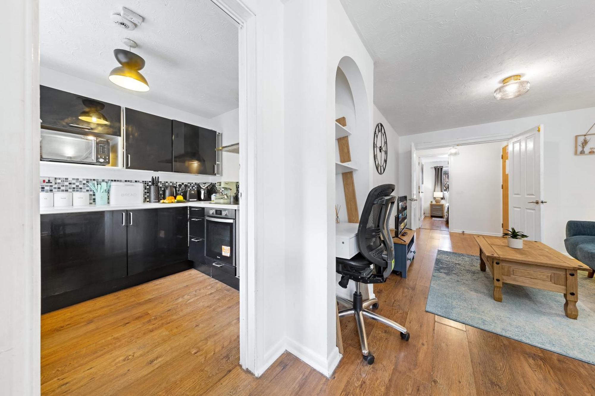 Quirky Canary 2Bed, Free Parking, Smart Tv & Games Λονδίνο Εξωτερικό φωτογραφία