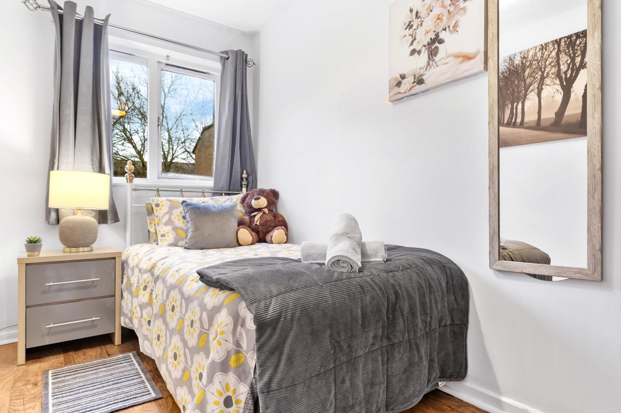 Quirky Canary 2Bed, Free Parking, Smart Tv & Games Λονδίνο Εξωτερικό φωτογραφία