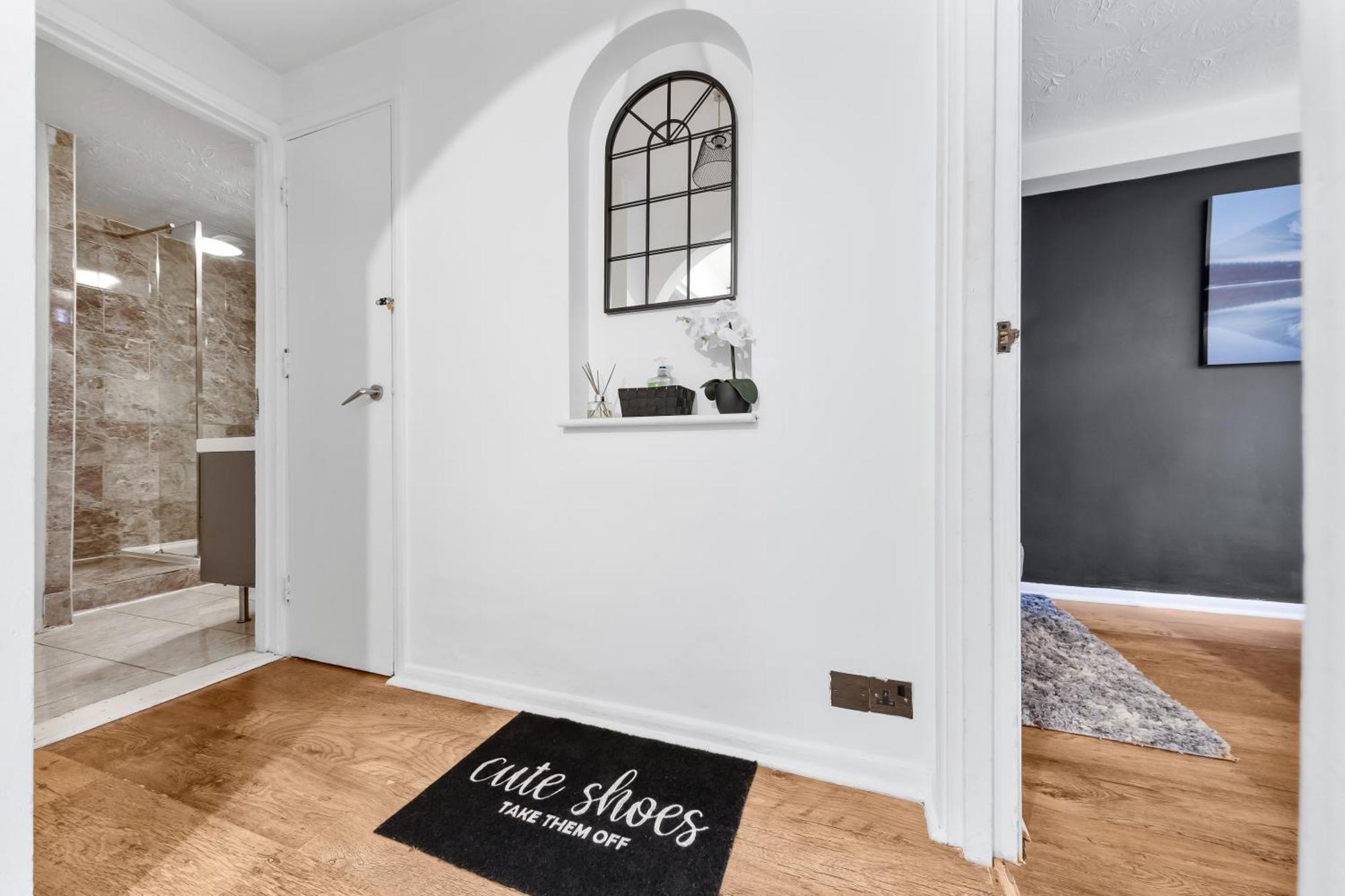 Quirky Canary 2Bed, Free Parking, Smart Tv & Games Λονδίνο Εξωτερικό φωτογραφία
