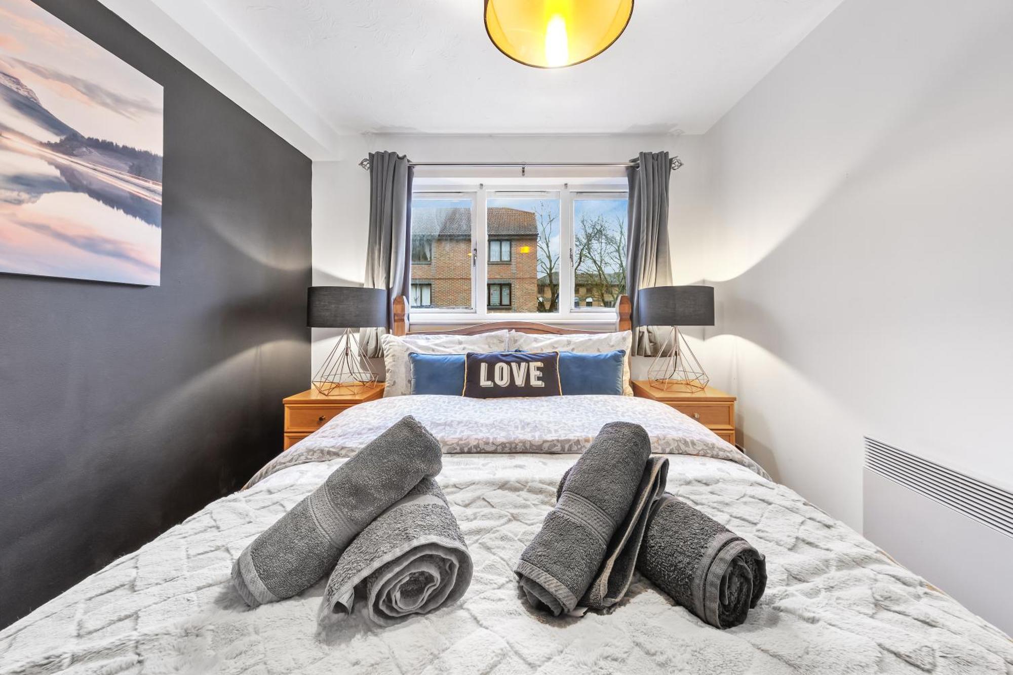 Quirky Canary 2Bed, Free Parking, Smart Tv & Games Λονδίνο Εξωτερικό φωτογραφία